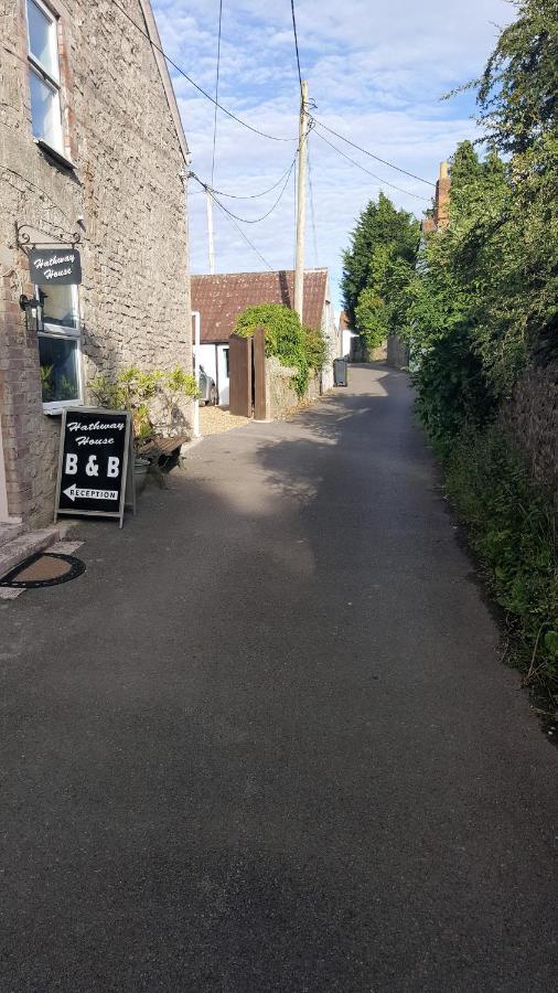 Hathway House 2* Redhill (Somerset)